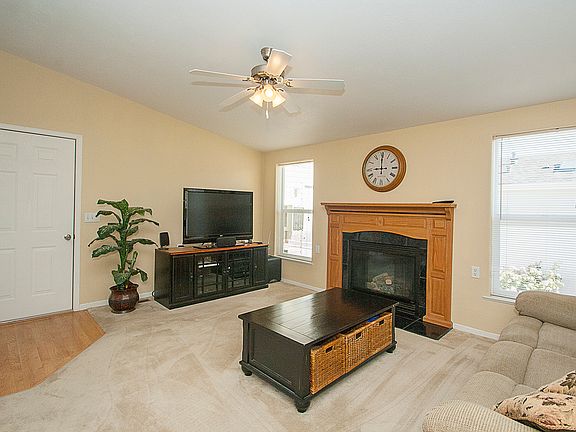 5th image of 886 Pleasure Dr