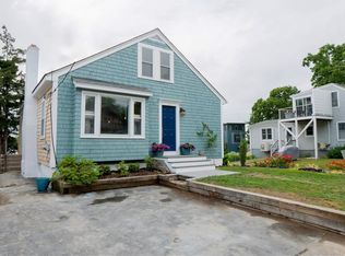 5 Riverview Dr, Barrington, RI 02806