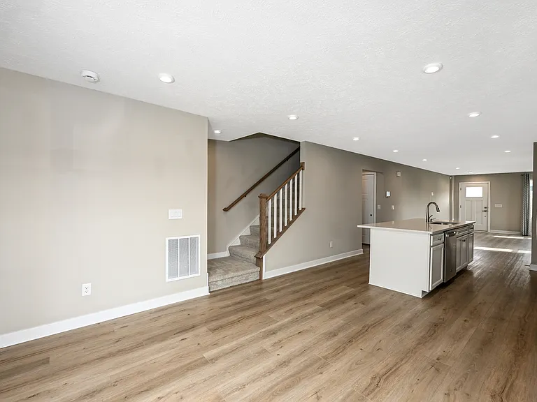 1838 Shank Dr — Photo 10