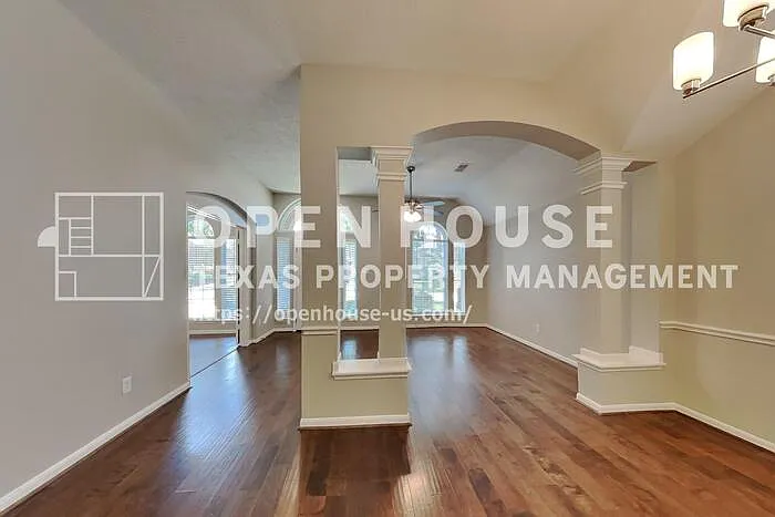 7031 Echo Pines Dr — Photo 9