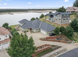 57 Shoreline Dr, Florence, OR