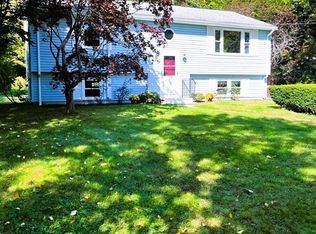 26 Rawson Dr, Leicester, MA 01524