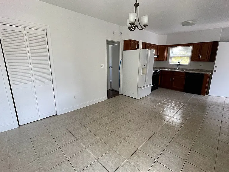 118 Tappan St #1 — Photo 11