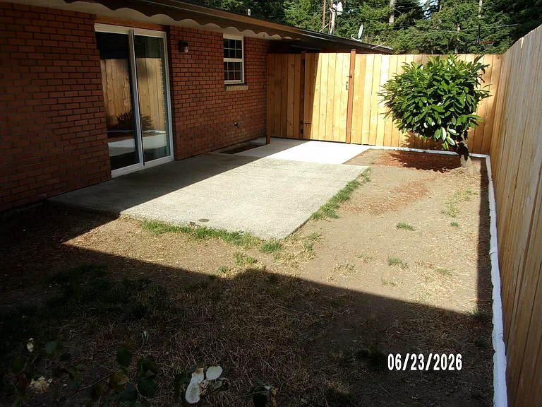 1042 Neil St NE #2 — Photo 6