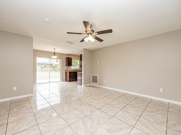 4th image of 13823 Pathfinder Dr