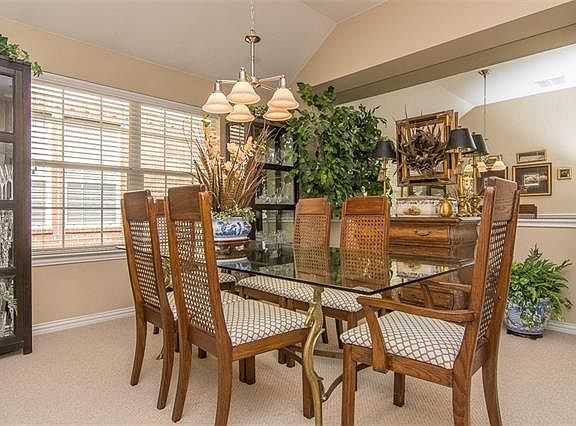 5th image of 317 Bluefinch Dr