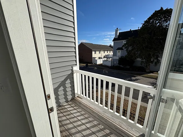 909 Baltic Ave #1 — Photo 9