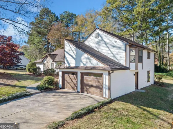 3373 Northumberland Pl, Roswell, GA 30075