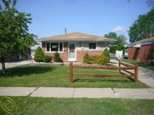 6121 Belton St, Garden City, MI 48135