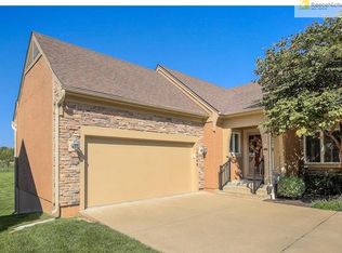 14048 S Summit St, Olathe, KS 66062