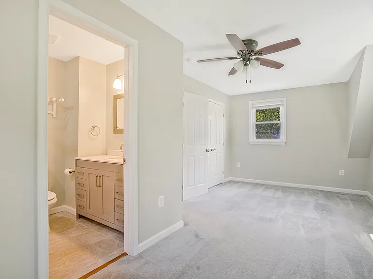 6024 Rixey Dr — Photo 34