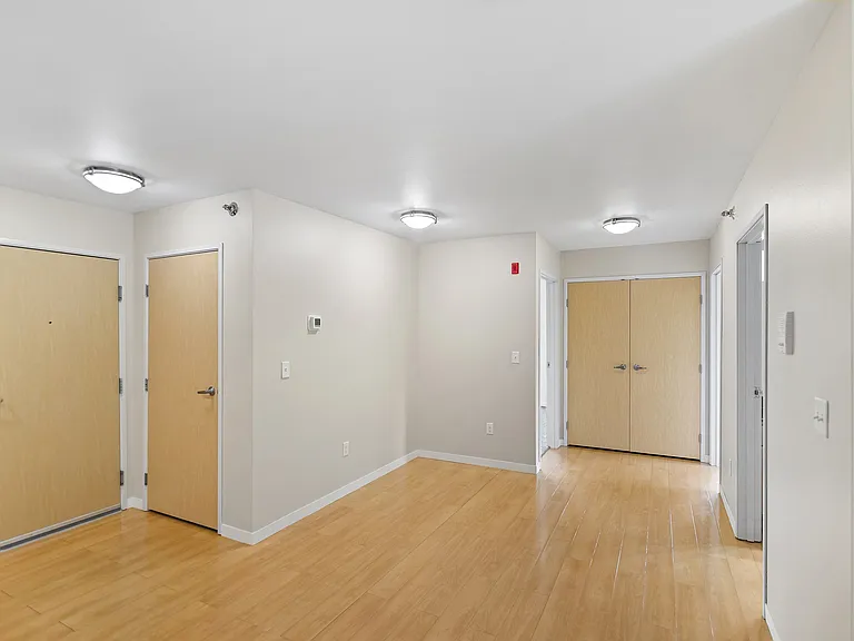 Step into the inviting entryway at Overlook Ridge, where modern design meets warmth. This spacious layout sets the tone for comfort and convenience throughout. Explore your new life today and embrace the lifestyle you deserve!
