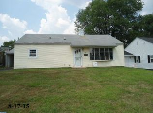 317 Berkshire Rd, Fairless Hills, PA 19030