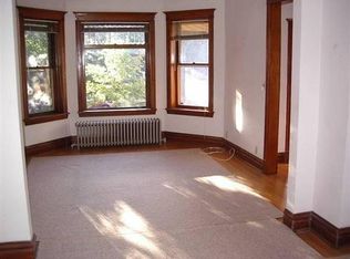 3539 N Greenview Ave, Chicago, IL 60657