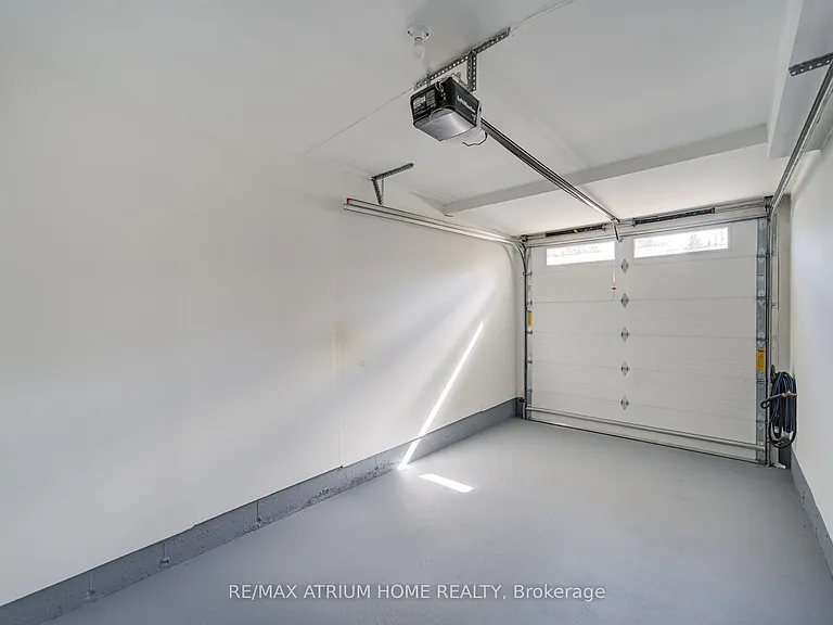 111 Wilson St E #2 — Photo 24