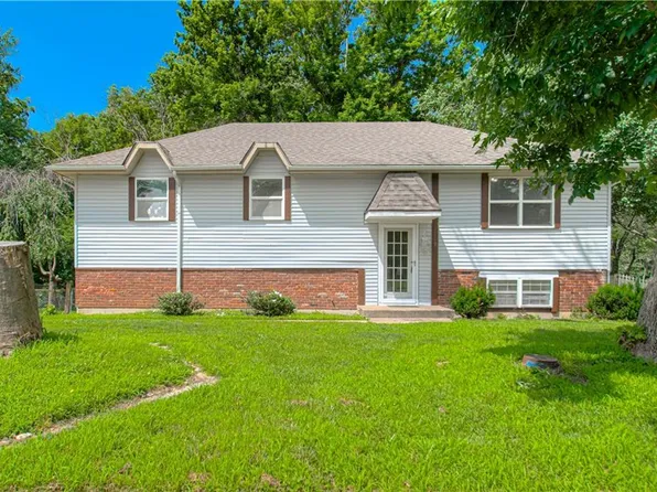 1809 SE Abbey St, Blue Springs, MO 64014