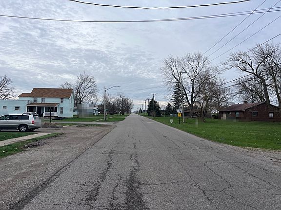 5th image of 230 S Stearns Ave