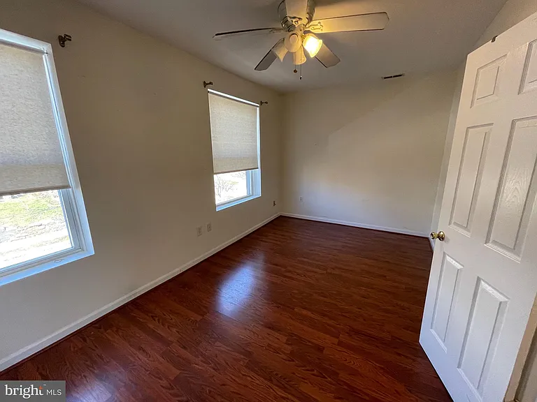 514 Columbia Rd NW — Photo 12
