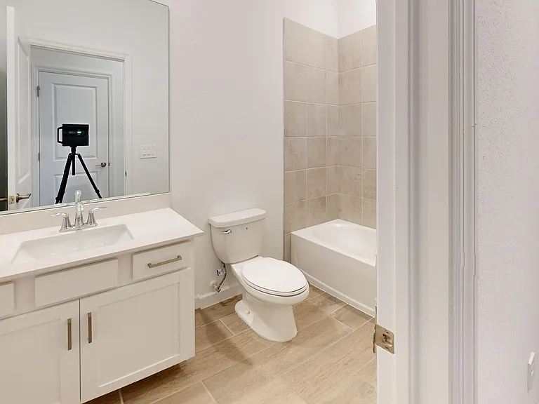 7913 Lakes Edge Ln — Photo 19