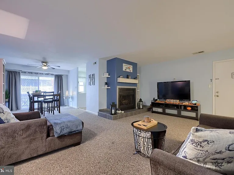 2914 State Hill Rd #D4 — Photo 4