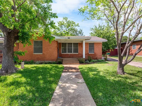 1412 E Leon St, Gatesville, TX 76528
