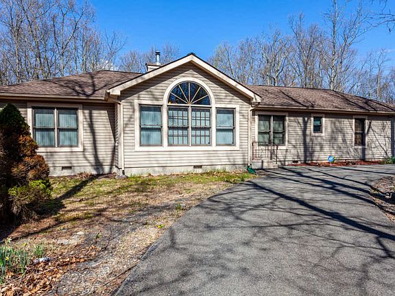 2nd image of 126 Cathleen Dr