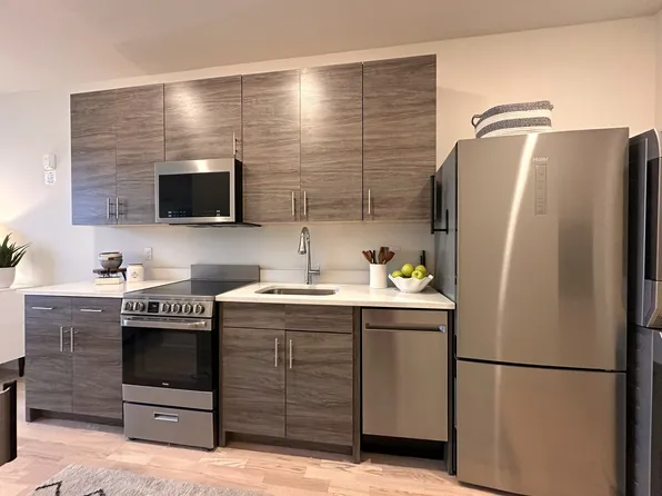 400 Claremont Avenue image 73 of 130