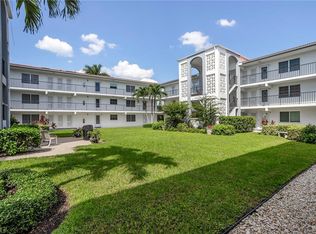 5 High Point Cir W APT 108, Naples, FL 34103