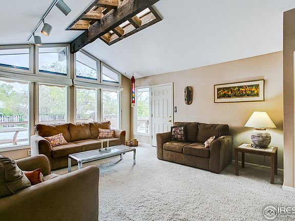 3rd image of 805 Laurel Ave