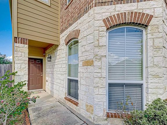 3rd image of 18626 Tanglerose Ct