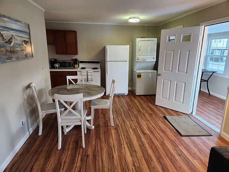 29 Odessa Ave #A — Photo 13