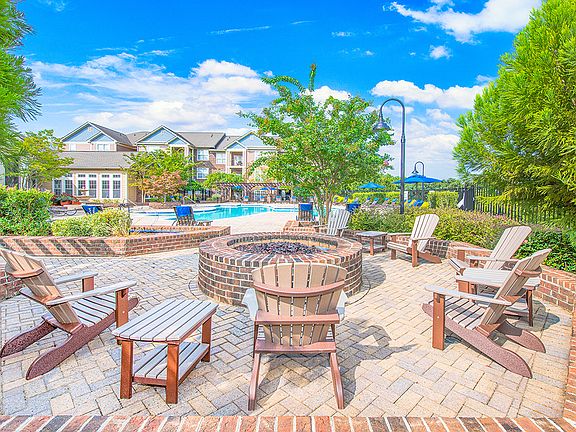3rd image of 9721 Rose Commons Dr #2107