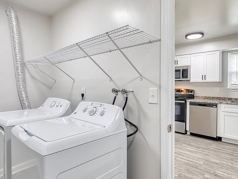 Dunfield Townhomes — Photo 14