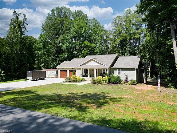 4th image of 5086 Appalachian Rd