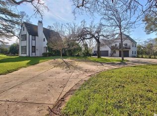 1995 Canterbury Rd, Sacramento, CA 95815