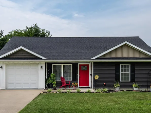 501 Missouri Ave, Carterville, IL 62918