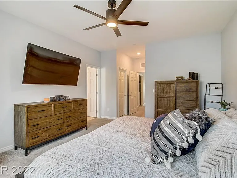 827 E Spring Estates Ave — Photo 25