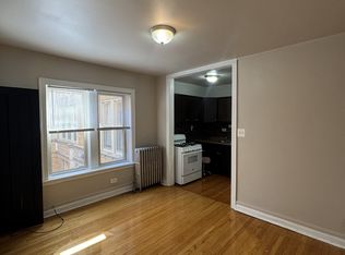 4265 W Addison St APT 1, Chicago, IL 60641