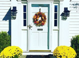 65 Old Colony Rd, Wellesley, MA 02481