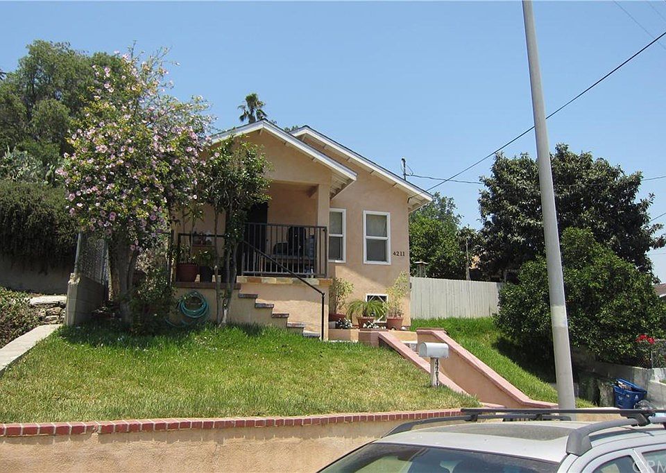 1st image of 4211 Mercury Ave