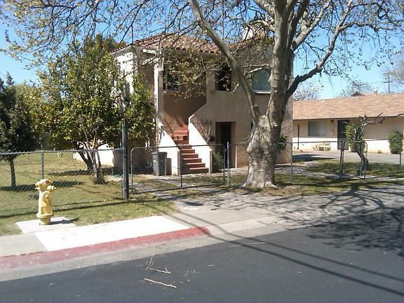 2nd image of 832 Poplar Ave
