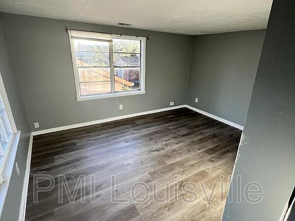 4th image of 9217.5 Alexander Ave
