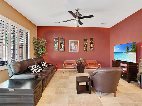 5th image of 40657 Calle Leonora