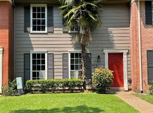 10015 Raintree Dr, Shreveport, LA 71115