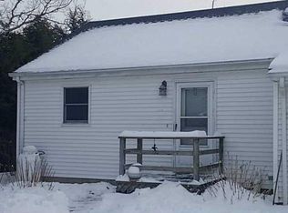 8 Eddy Dr, Westerly, RI 02891