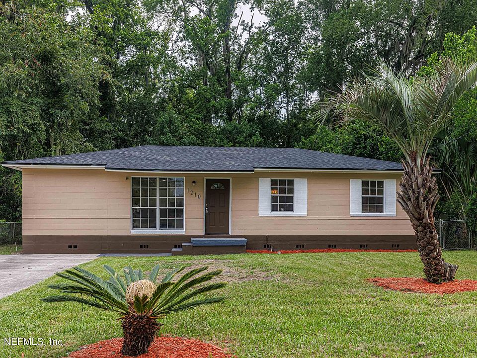 1st image of 1210 CARTHAGE Drive