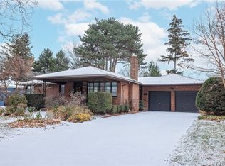 102 Carol Dr, Rochester, NY 14617