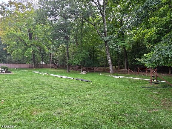 4th image of 39 Greendale Rd