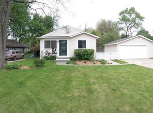 9080 Kettering Ave, White Lake, MI 48386