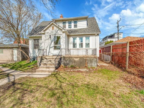 3209 Evaline St, Hamtramck, MI 48212